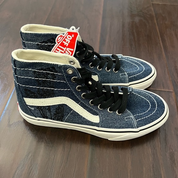 New without box Vans high top sneakers shoes women size 7.5 - Picture 4 of 6
